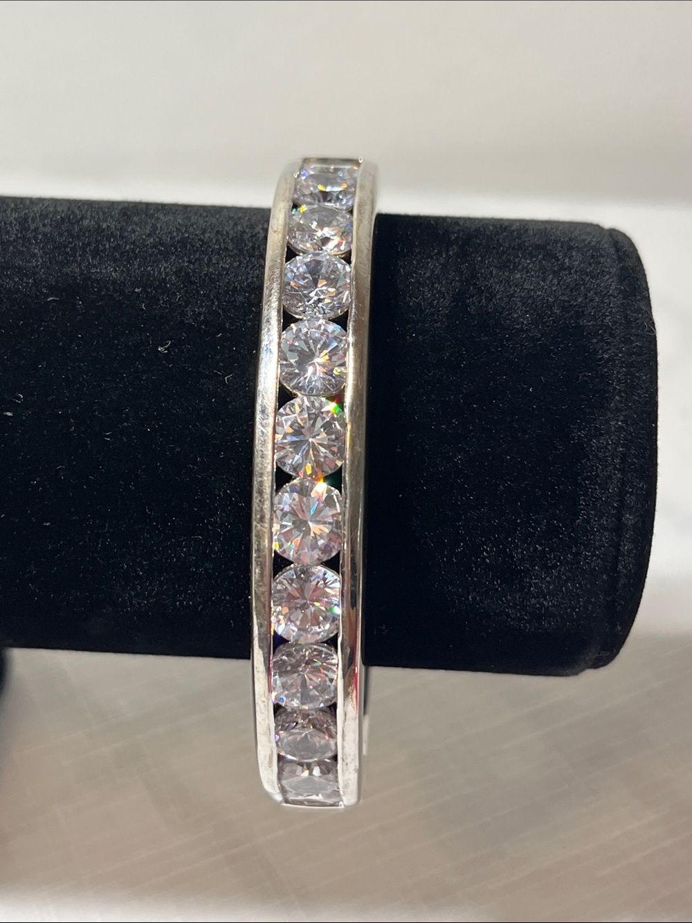 Vintage Silver-tone hinged bangle
Crystal Channel-Set Bracelet
Statement